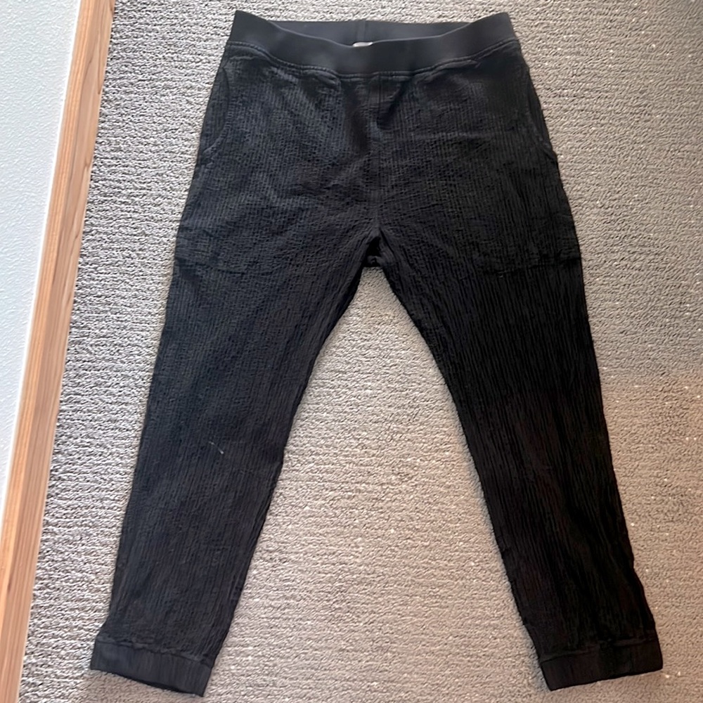 Prairie Underground textured jogger in black - L- nwot